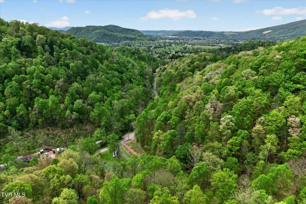 $679,900 | 603 Blue Springs Road, Elizabethton, TN 37643