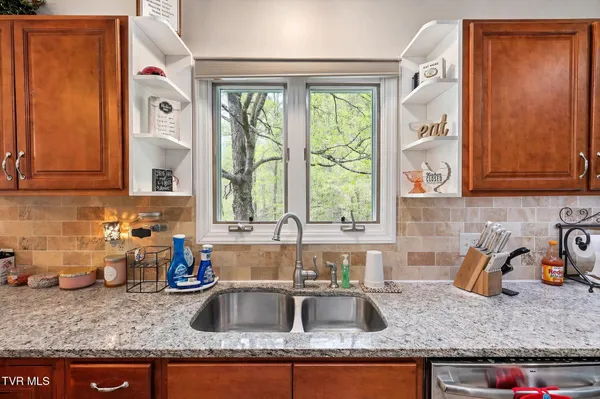 $679,900 | 603 Blue Springs Road, Elizabethton, TN 37643