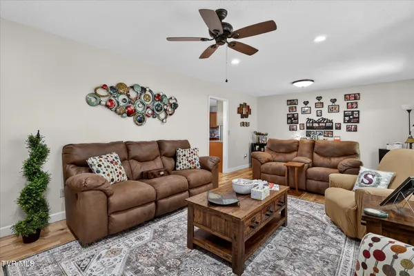 $679,900 | 603 Blue Springs Road, Elizabethton, TN 37643