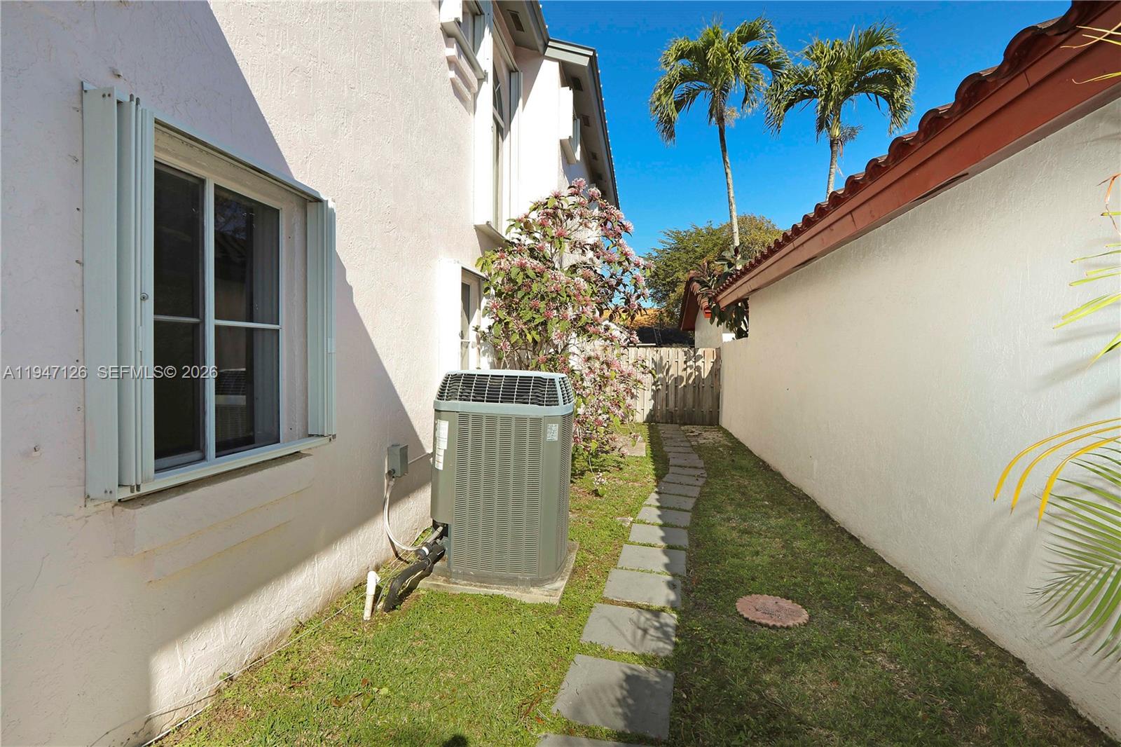 14826 Southwest 110th Terrace Miami, FL 33196 - Photo 31 of 40 a view of entryway
