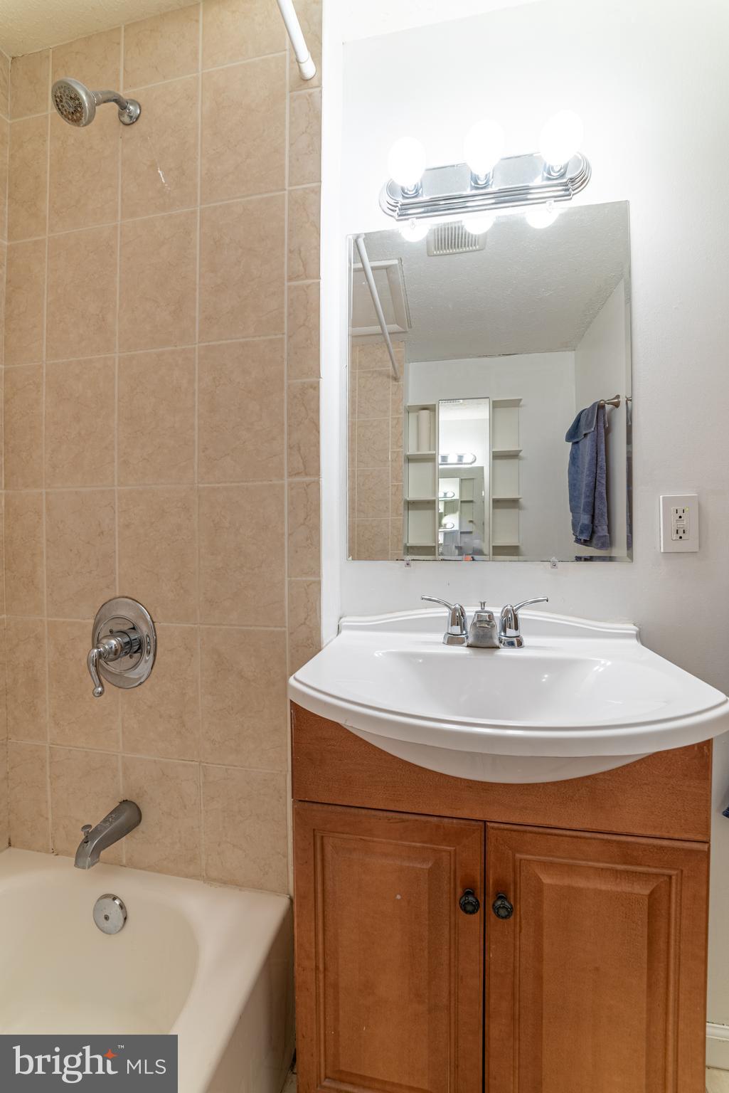 6502 Alexis Lane Springfield, VA 22152 - Photo 11 of 18 Gallery Image 11