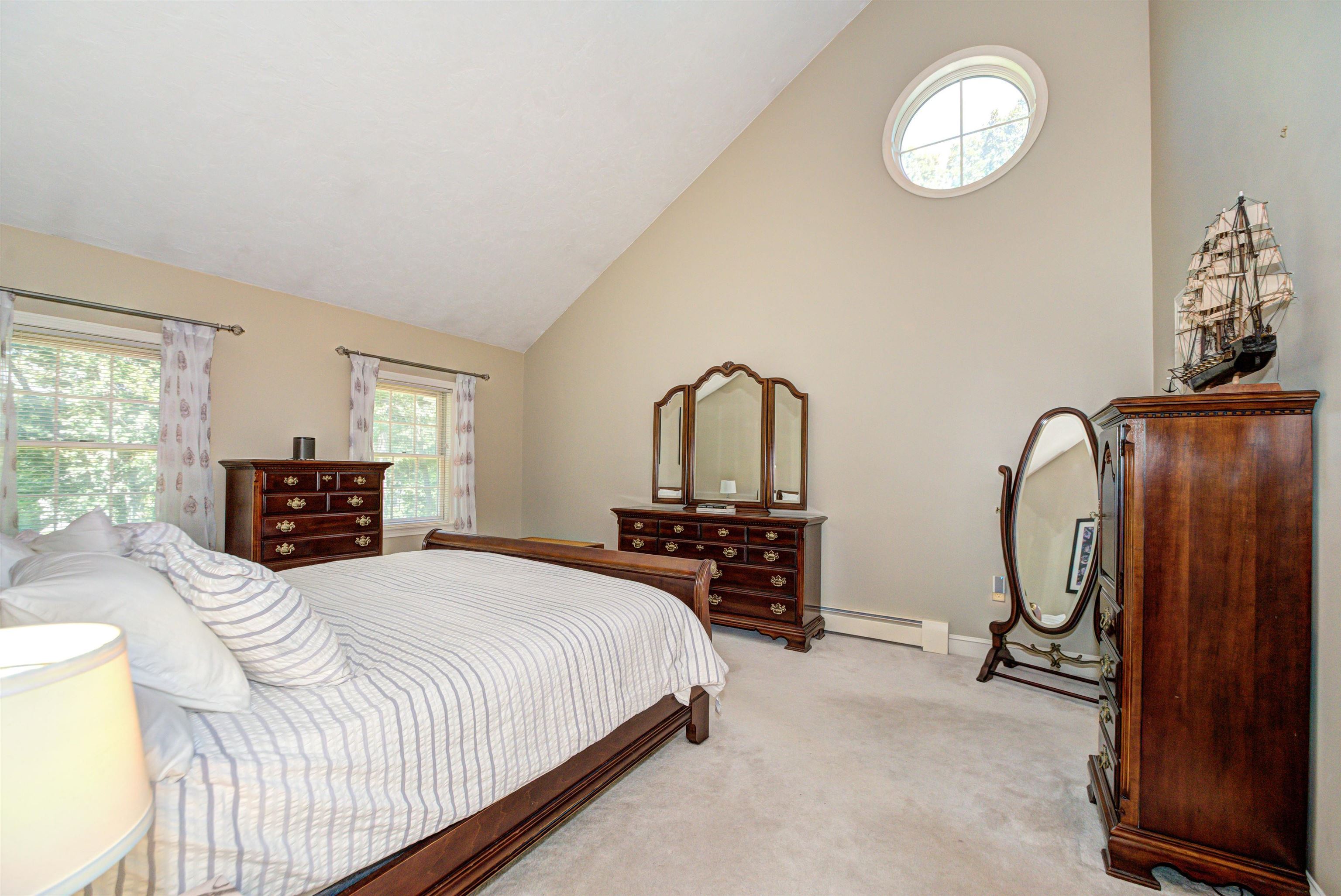 18 Hawthorne Road Windham, NH 03087 - Photo 31 of 60