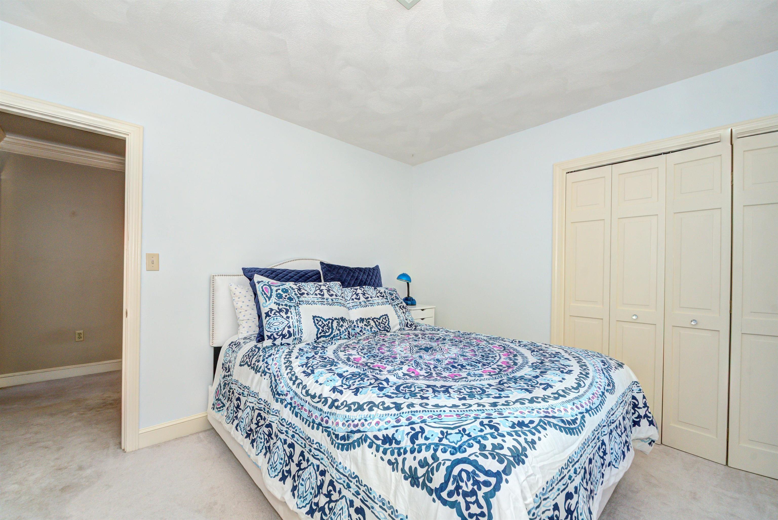 18 Hawthorne Road Windham, NH 03087 - Photo 41 of 60