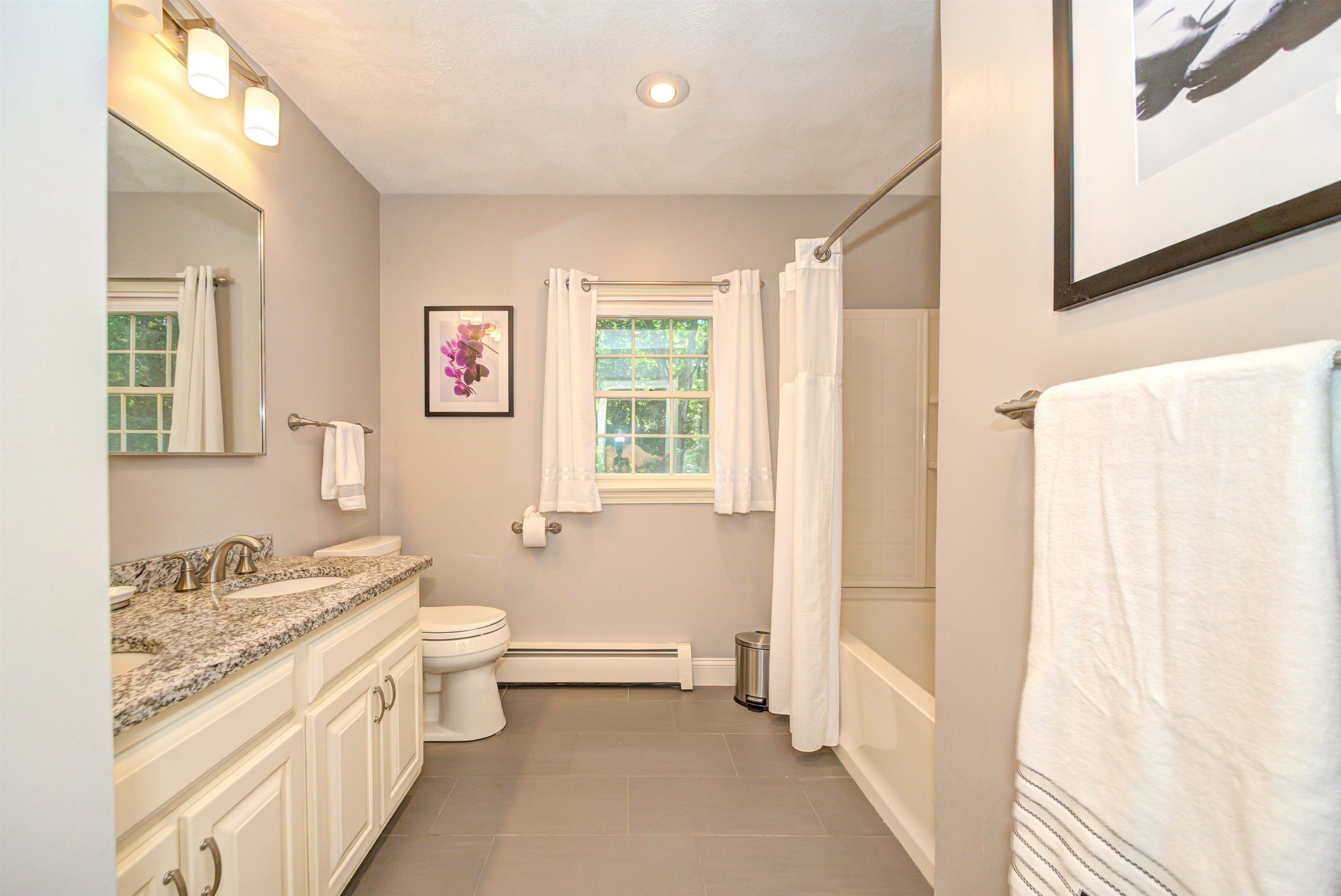 18 Hawthorne Road Windham, NH 03087 - Photo 43 of 60