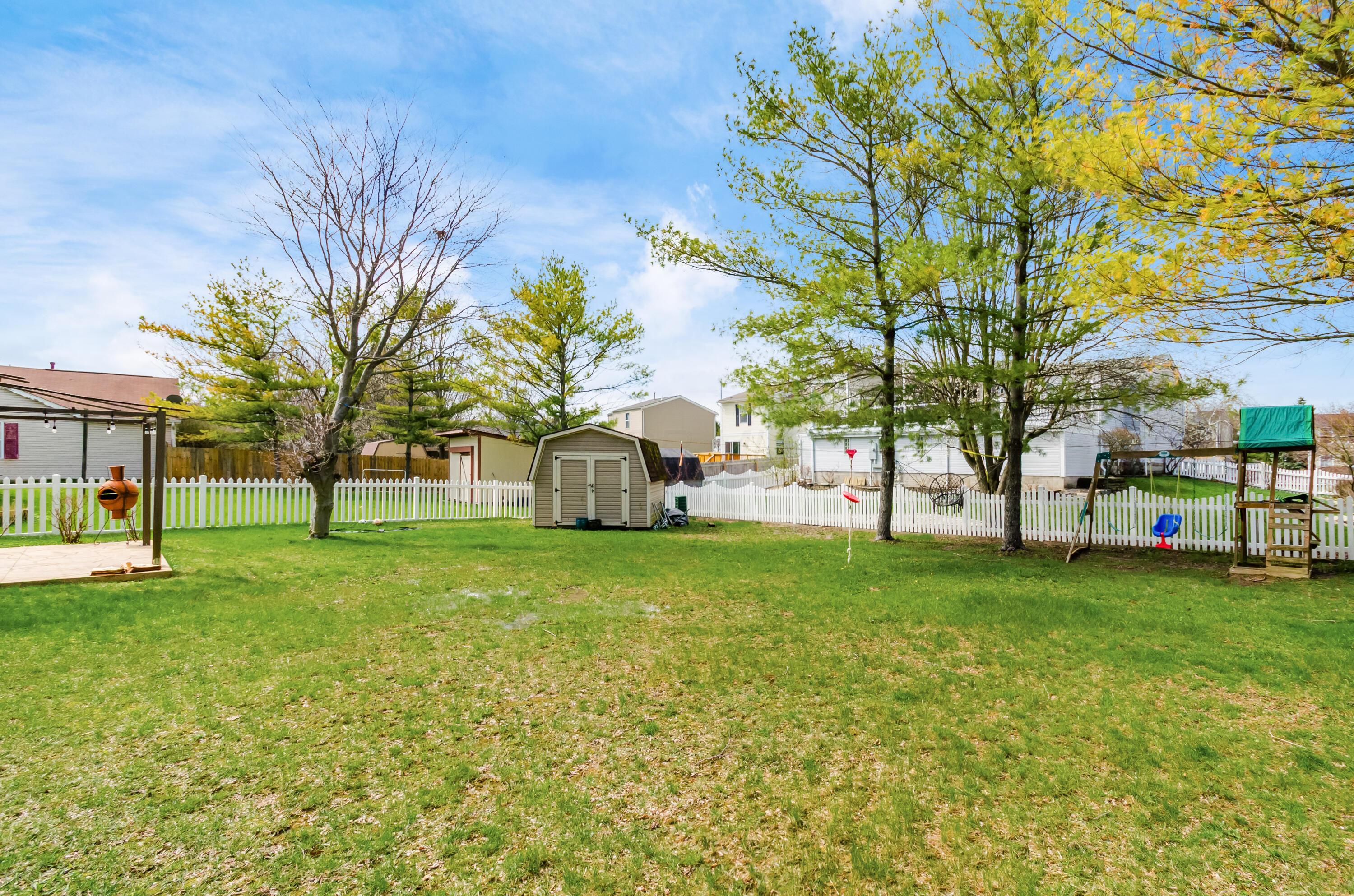 5240 Citrus Drive Hilliard, OH 43026 - Photo 34 of 35 Backyard