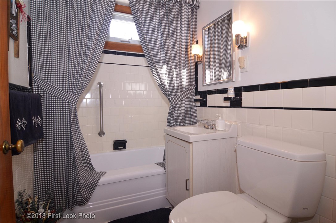 81 St Simon Street Woonsocket, RI 02895 - Photo 29 of 37