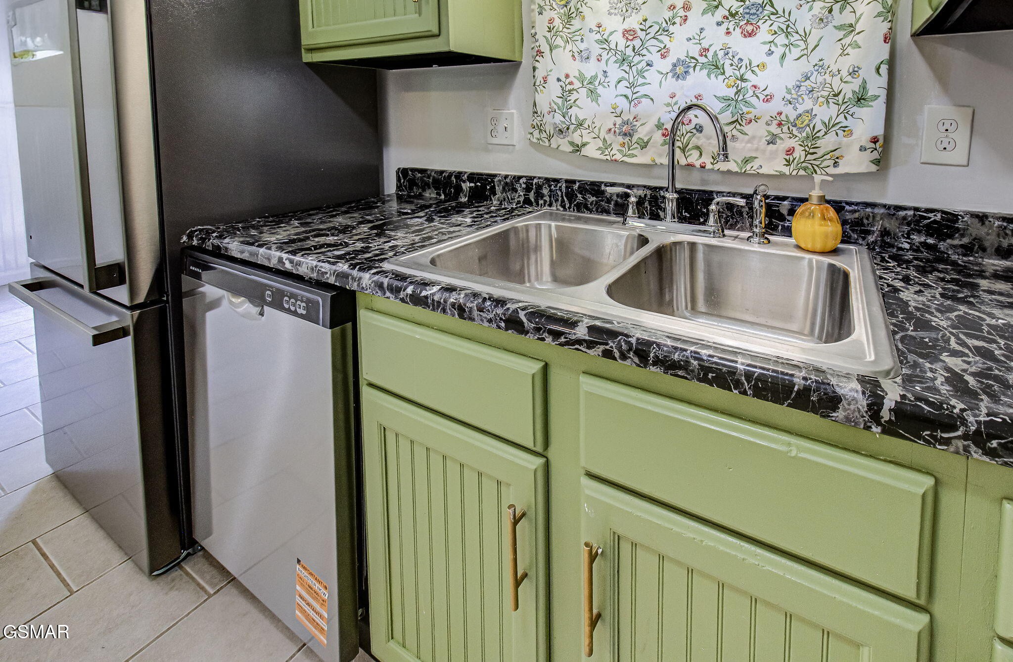 1830 Norlil Road Sevierville, TN 37876 - Photo 16 of 34 Gallery Image 16