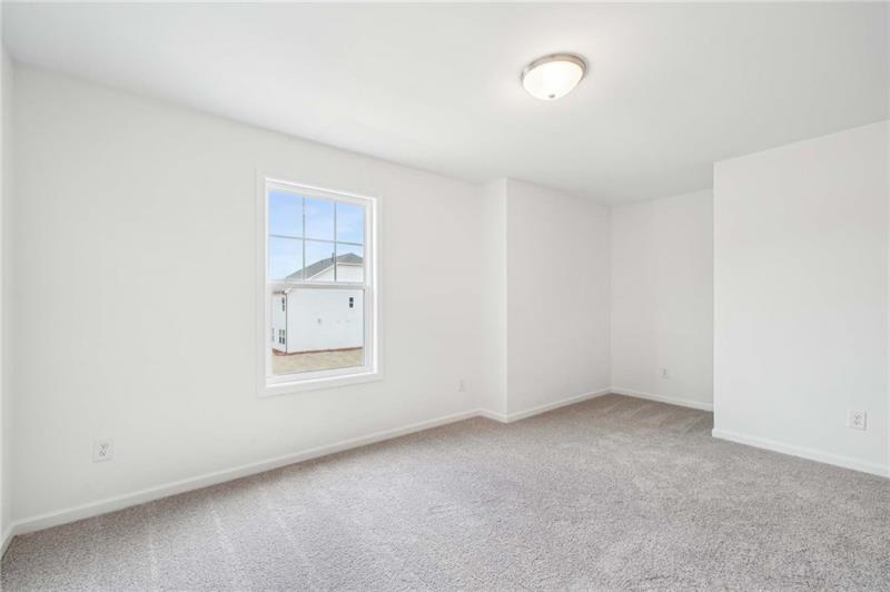 320 Silverleaf Trail Bethlehem, GA 30620 - Photo 22 of 36 an empty room with a window