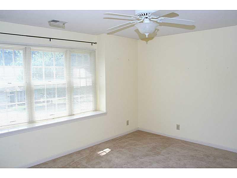 7692 Willow Ridge Fishers, IN 46038 - Photo 11 of 24 Gallery Image 11