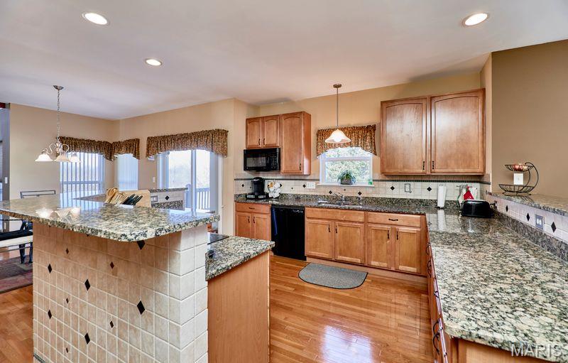 4049 Portland Ridge Drive Florissant, MO 63034 - Photo 12 of 47