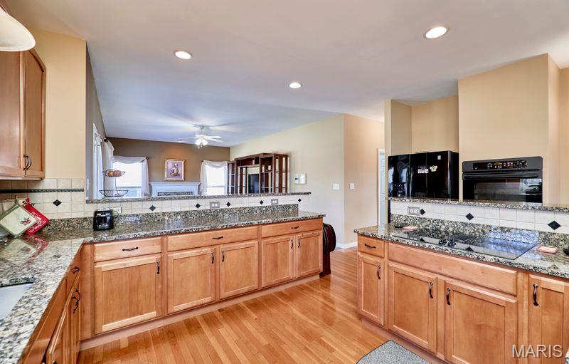 4049 Portland Ridge Drive Florissant, MO 63034 - Photo 15 of 47