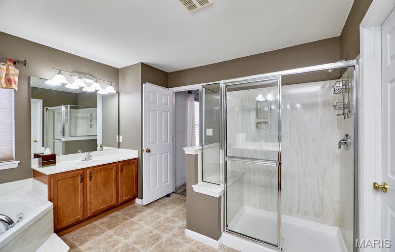 4049 Portland Ridge Drive Florissant, MO 63034 - Photo 22 of 47