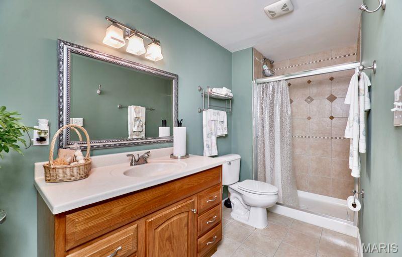 4049 Portland Ridge Drive Florissant, MO 63034 - Photo 34 of 47