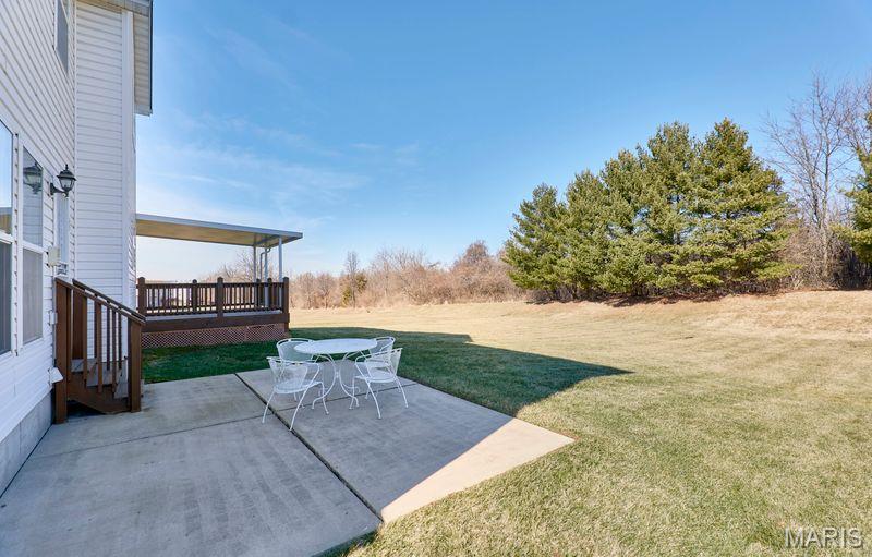 4049 Portland Ridge Drive Florissant, MO 63034 - Photo 38 of 47