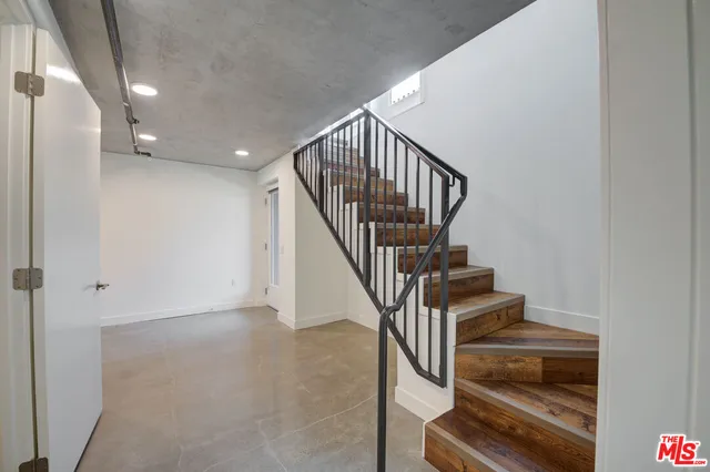 a view of entryway and hall