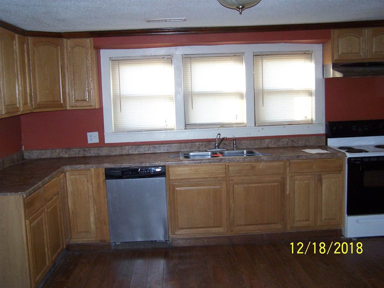 5427 Dripping Springs Road Smiths Grove, KY 42171 - Photo 5 of 6 Gallery Image 5