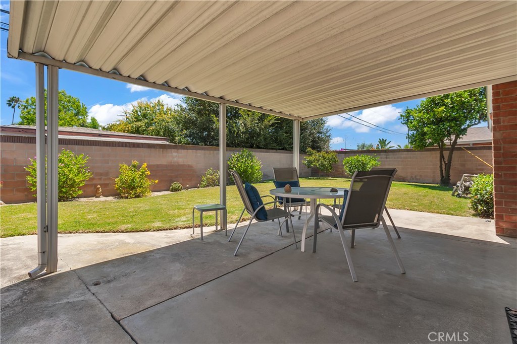 2874 Heather Road Long Beach, CA 90815 - Photo 31 of 37 covered patio