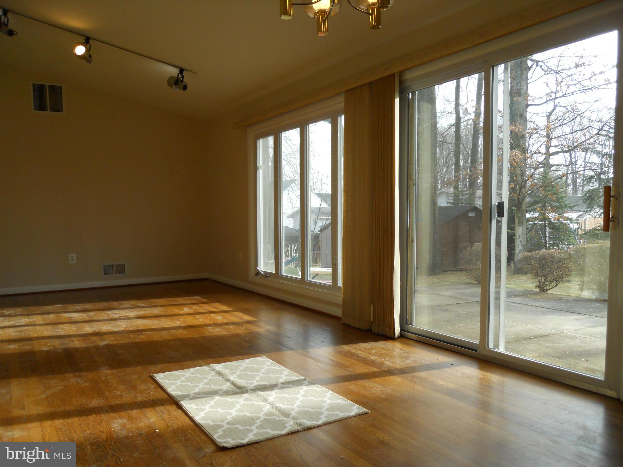 11709 Fulham Street Silver Spring, MD 20902 - Photo 10 of 26 Dining Room