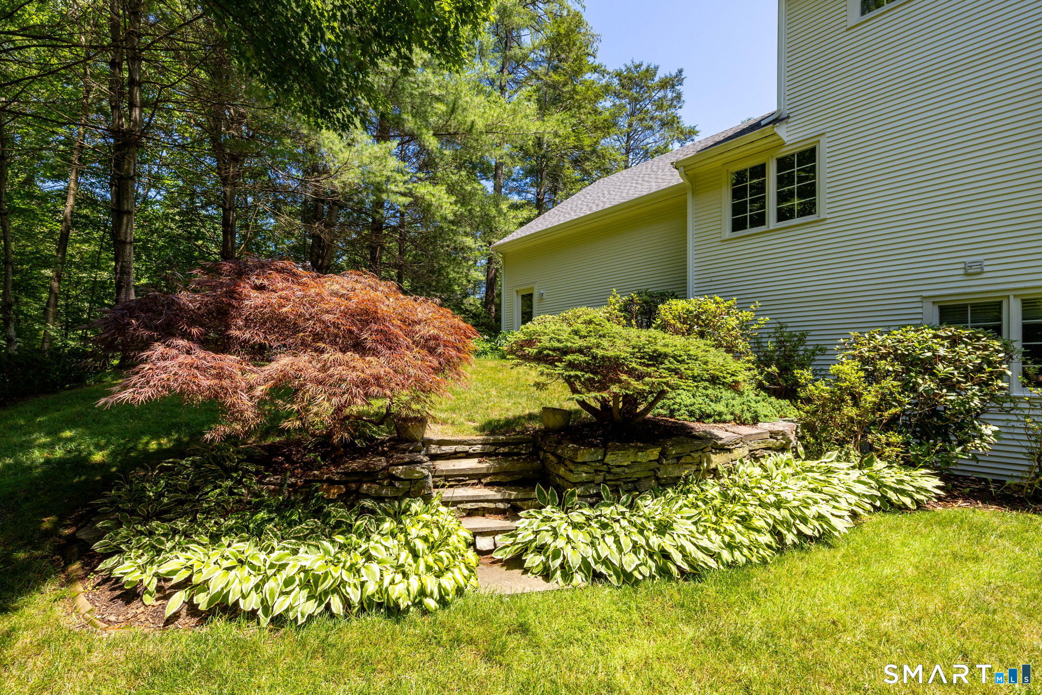 26 Henley Way Avon, CT 06001 - Photo 5 of 38