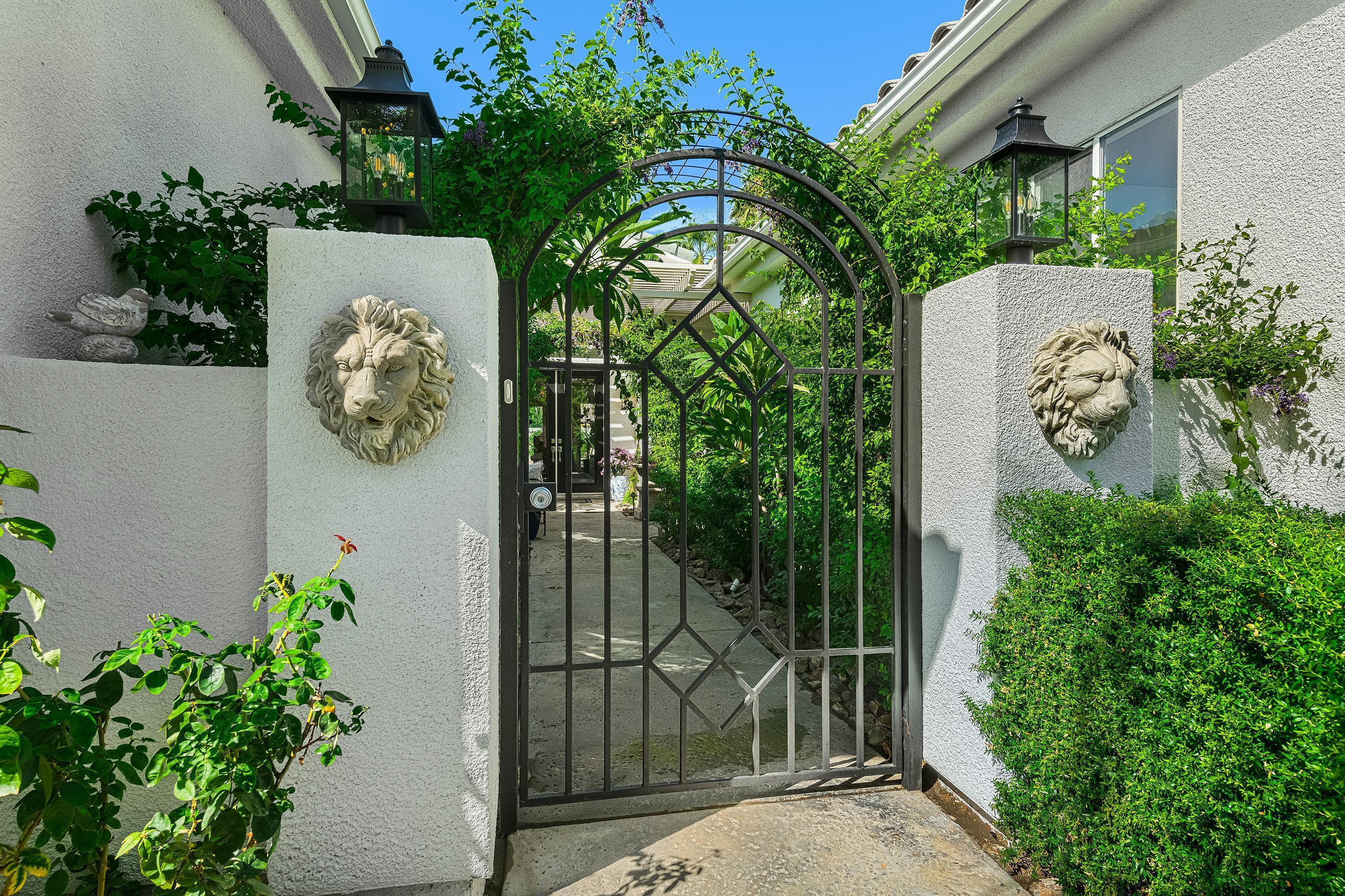 3 Trafalgar Rancho Mirage, CA 92270 - Photo 3 of 42 a view of a entrance to house