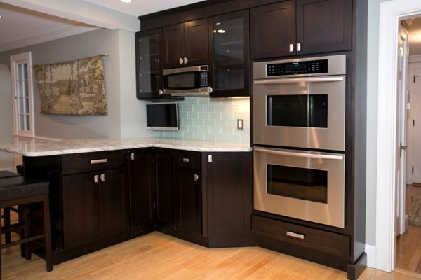 51 Sheffield Road Melrose, MA 02176 - Photo 3 of 30 Gallery Image 3