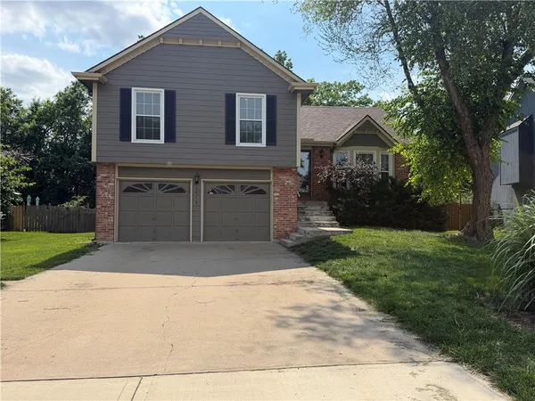 $389,000 | 6418 Anderson Street, Shawnee, KS 66226