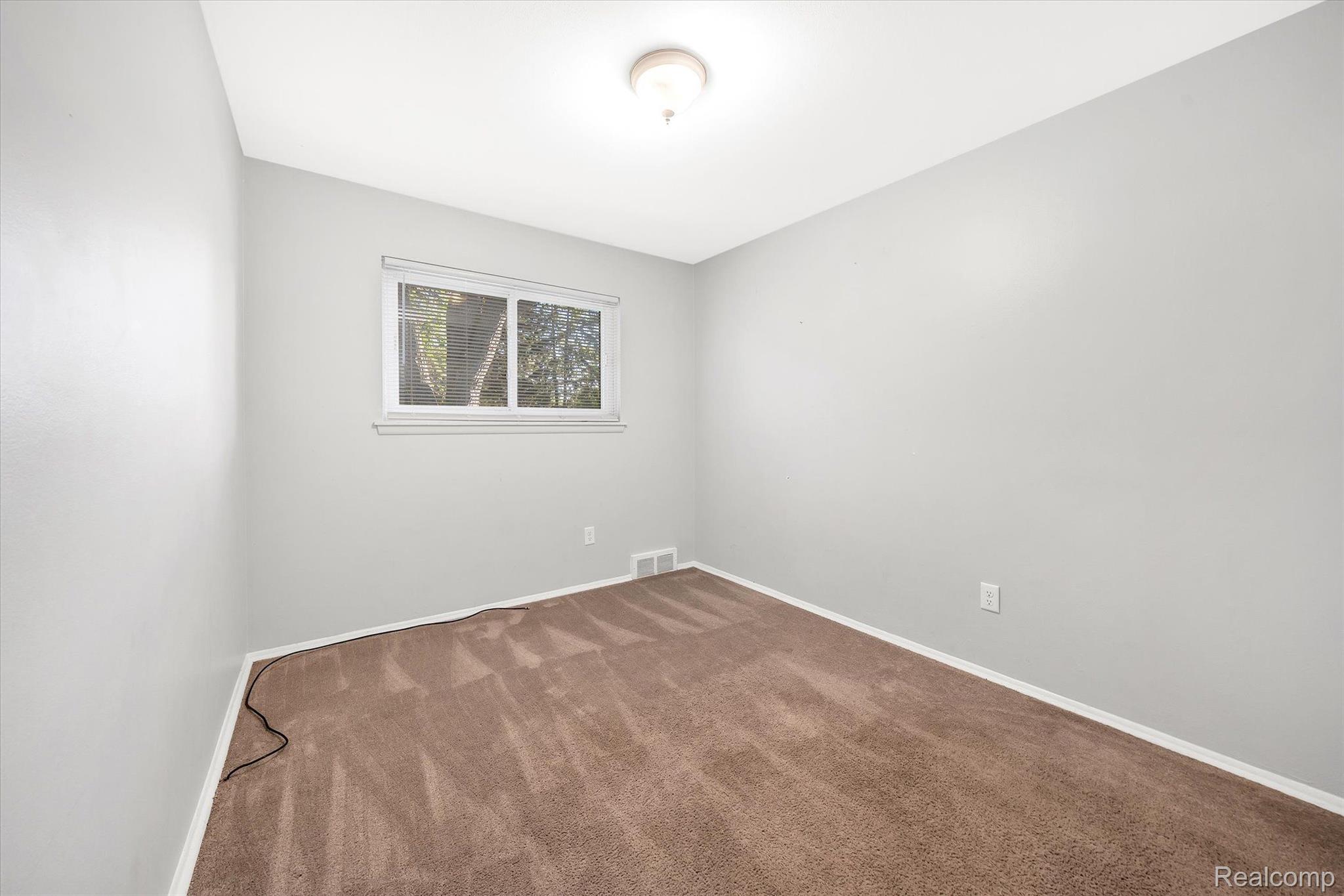 6440 Livernois Road Troy, MI 48085 - Photo 22 of 31 6440 Livernois Road