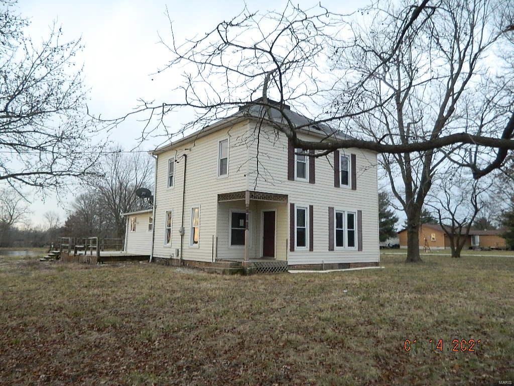 4243 Brighton Bunker Hill Road Brighton, IL 62012 - Photo 2 of 19 Gallery Image 2