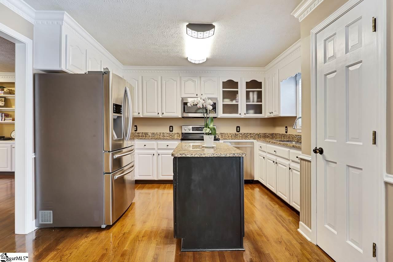200 Crosswinds Street Greer, SC 29650 - Photo 11 of 35 Gallery Image 11