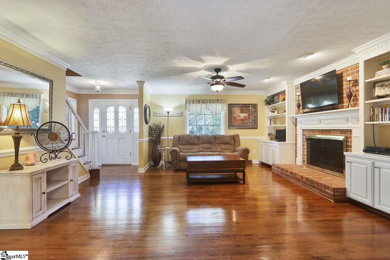 200 Crosswinds Street Greer, SC 29650 - Photo 15 of 35 Gallery Image 15