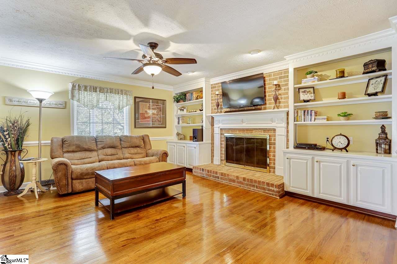 200 Crosswinds Street Greer, SC 29650 - Photo 16 of 35 Gallery Image 16