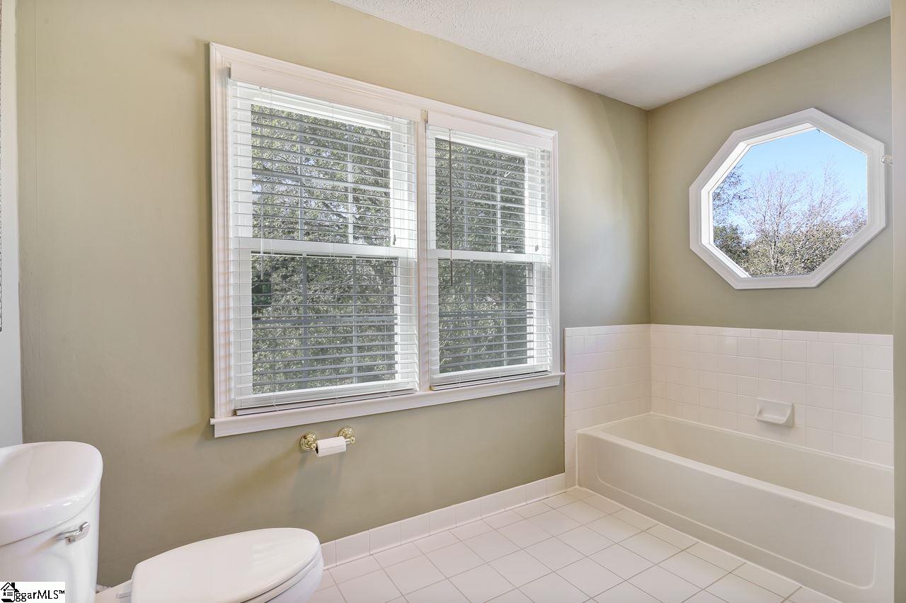 200 Crosswinds Street Greer, SC 29650 - Photo 23 of 35 Gallery Image 23