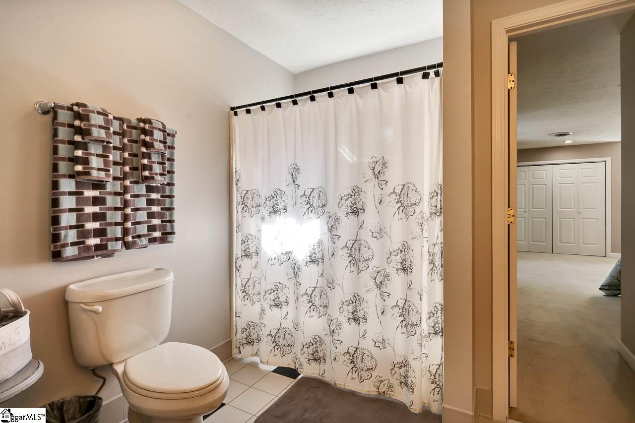 200 Crosswinds Street Greer, SC 29650 - Photo 31 of 35 Gallery Image 31