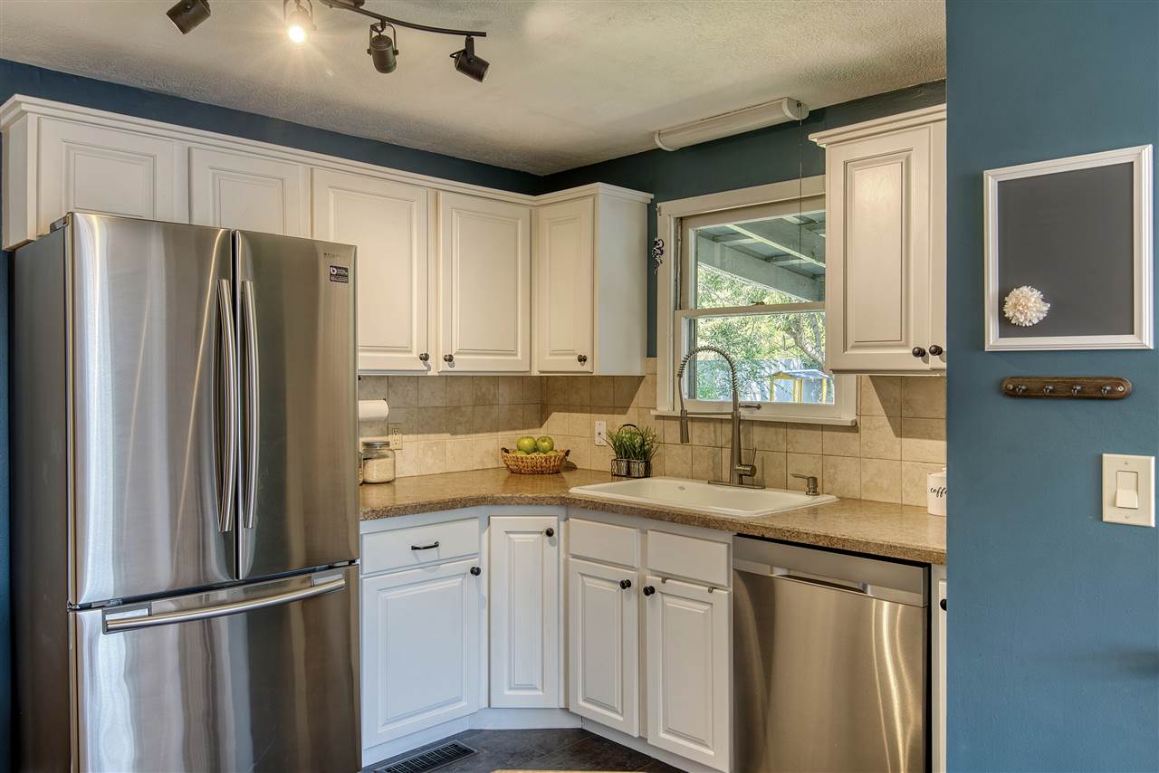 1012 North MacArthur Road Spokane Valley, WA 99206 - Photo 8 of 25