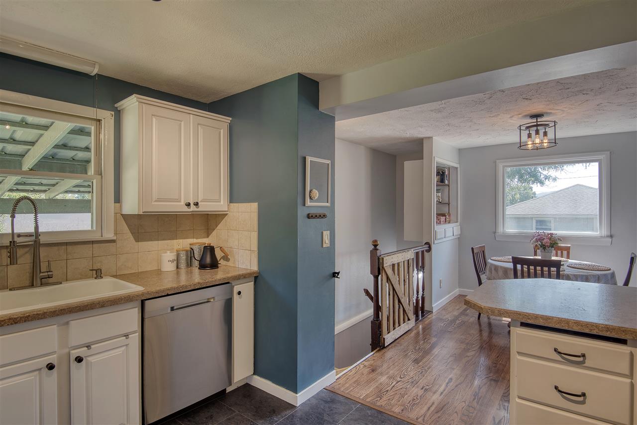1012 North MacArthur Road Spokane Valley, WA 99206 - Photo 9 of 25