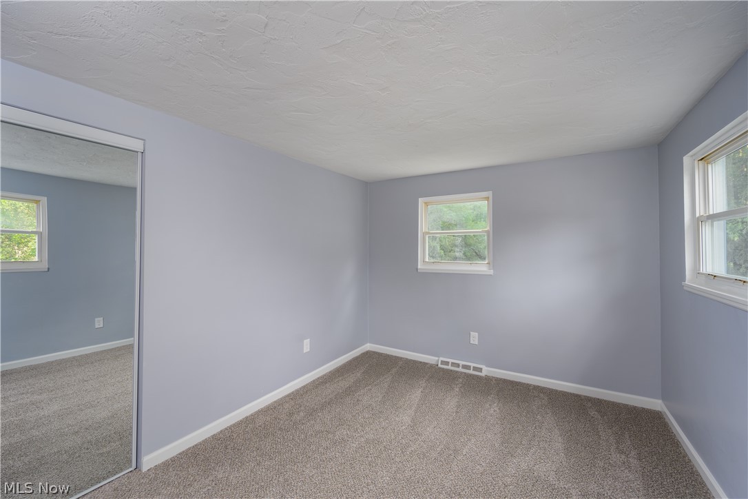 6076 Highland Road Cleveland, OH 44143 - Photo 19 of 25