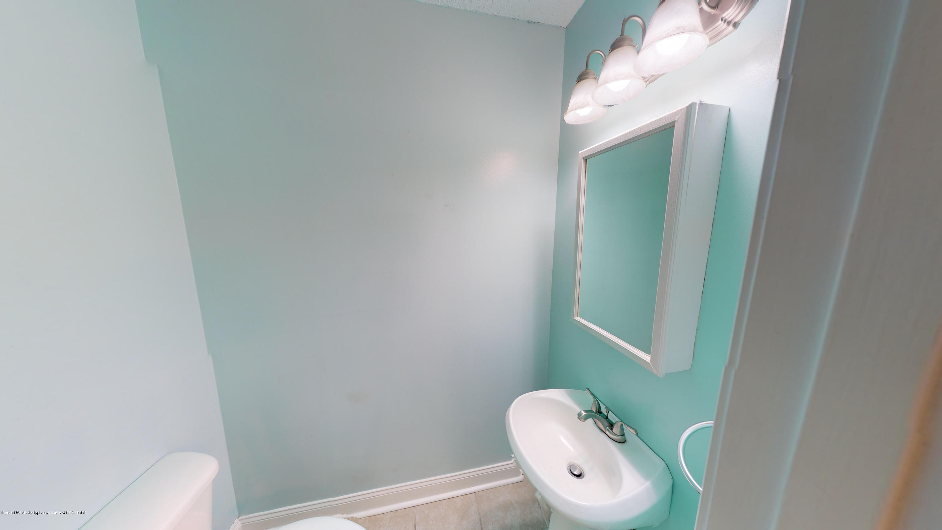 5700 West Oak Grove Road Hernando, MS 38632 - Photo 12 of 27 5700-W-Oak-Grove-Rd-Hernando-MS-38632-07