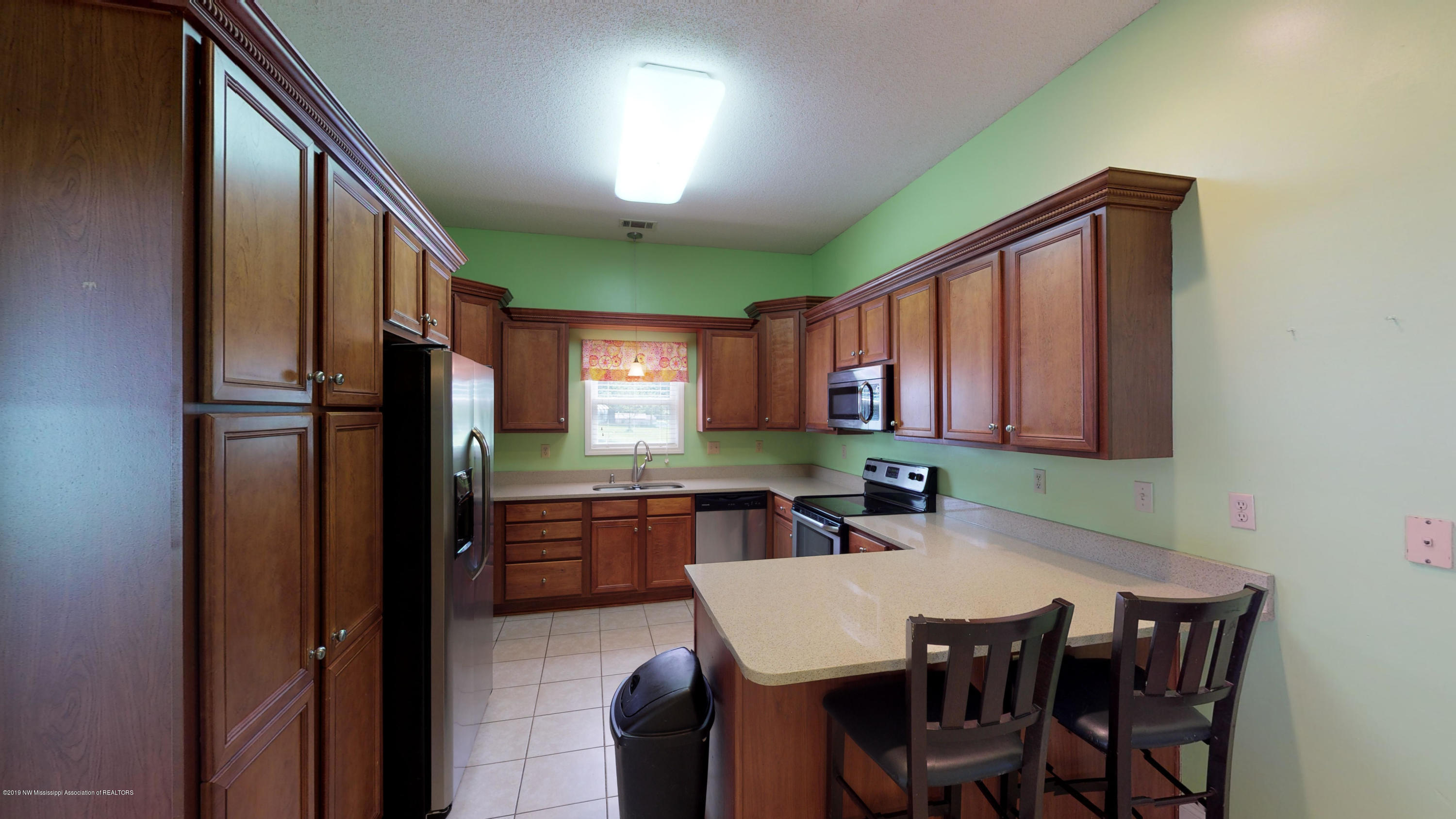 5700 West Oak Grove Road Hernando, MS 38632 - Photo 7 of 27 5700-W-Oak-Grove-Rd-Hernando-MS-38632-07