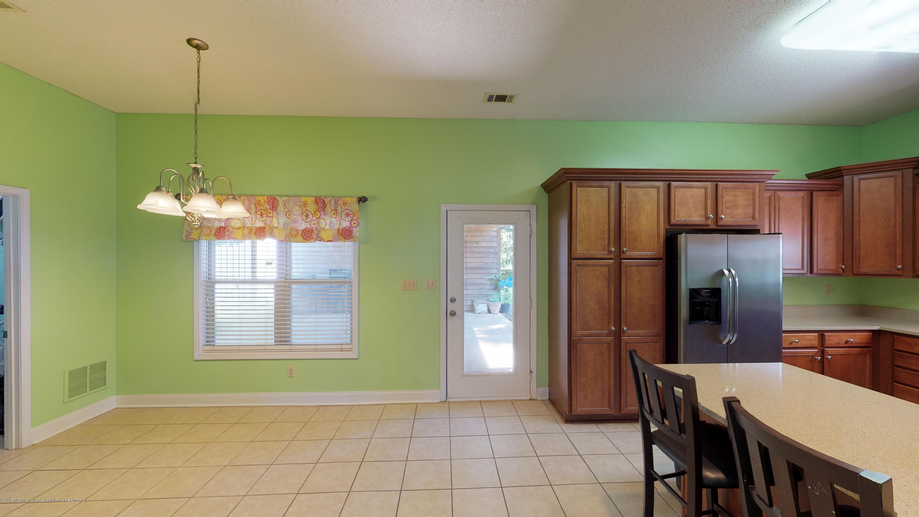 5700 West Oak Grove Road Hernando, MS 38632 - Photo 10 of 27 5700-W-Oak-Grove-Rd-Hernando-MS-38632-07