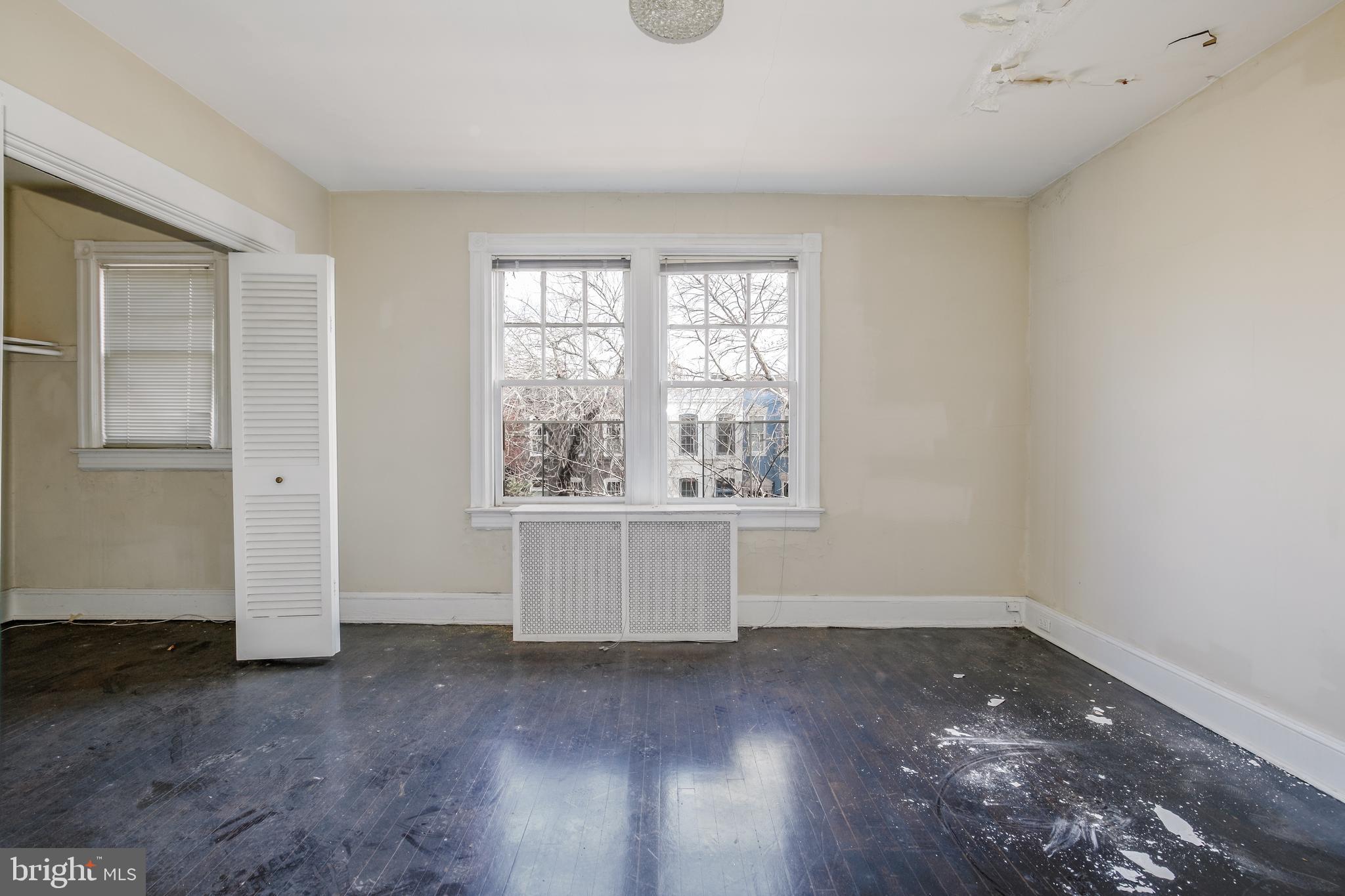 513 10th Street Southeast Washington, DC 20003 - Photo 16 of 28