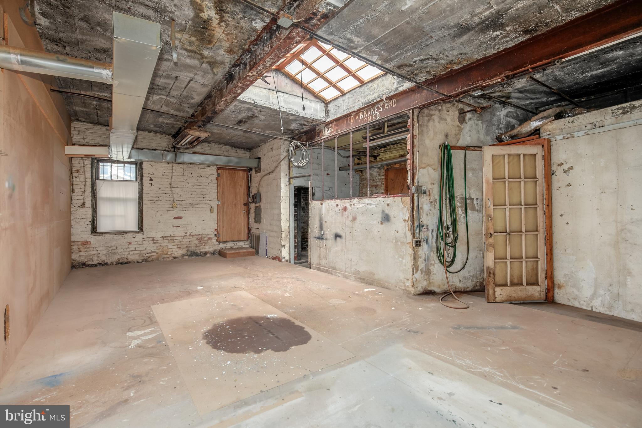 513 10th Street Southeast Washington, DC 20003 - Photo 25 of 28