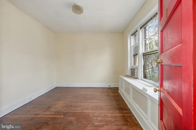 $1,895,000 | 513 10th Street Southeast, Washington, DC 20003