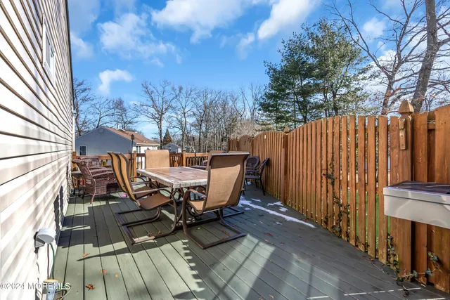 $669,000 | 2 Craig Court, Manchester Township, NJ 08759