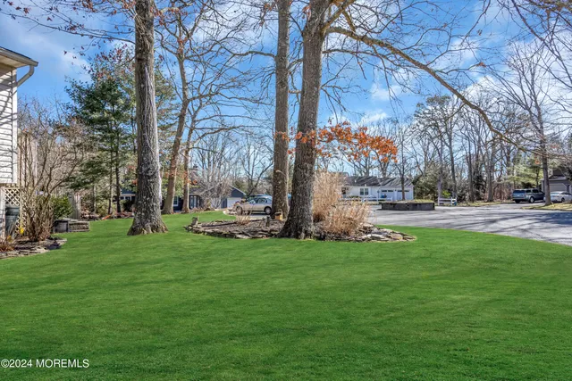 $669,000 | 2 Craig Court, Manchester Township, NJ 08759