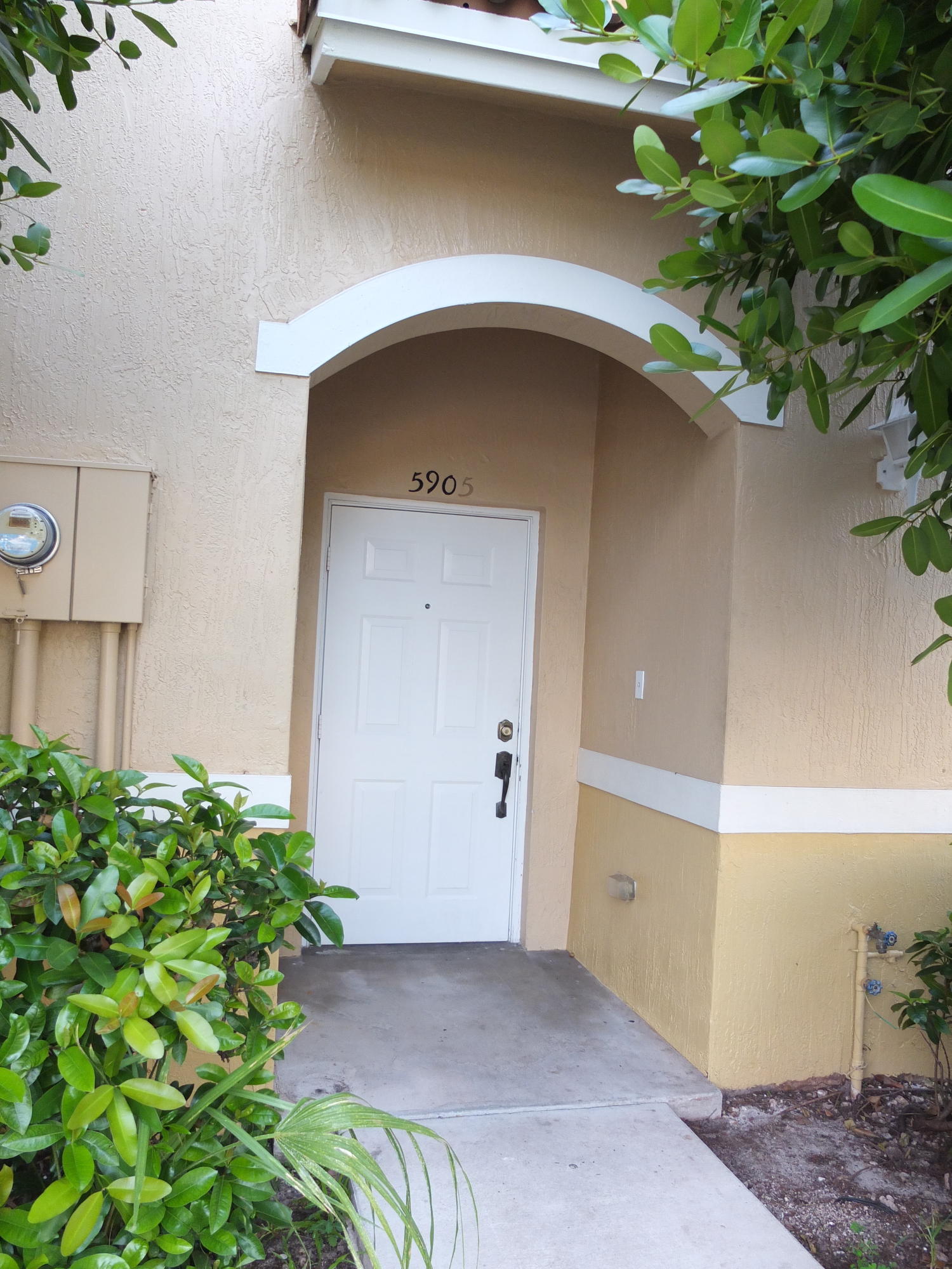 5905 Riverside Avenue Tamarac, FL 33321 - Photo 1 of 20 Front Entrance