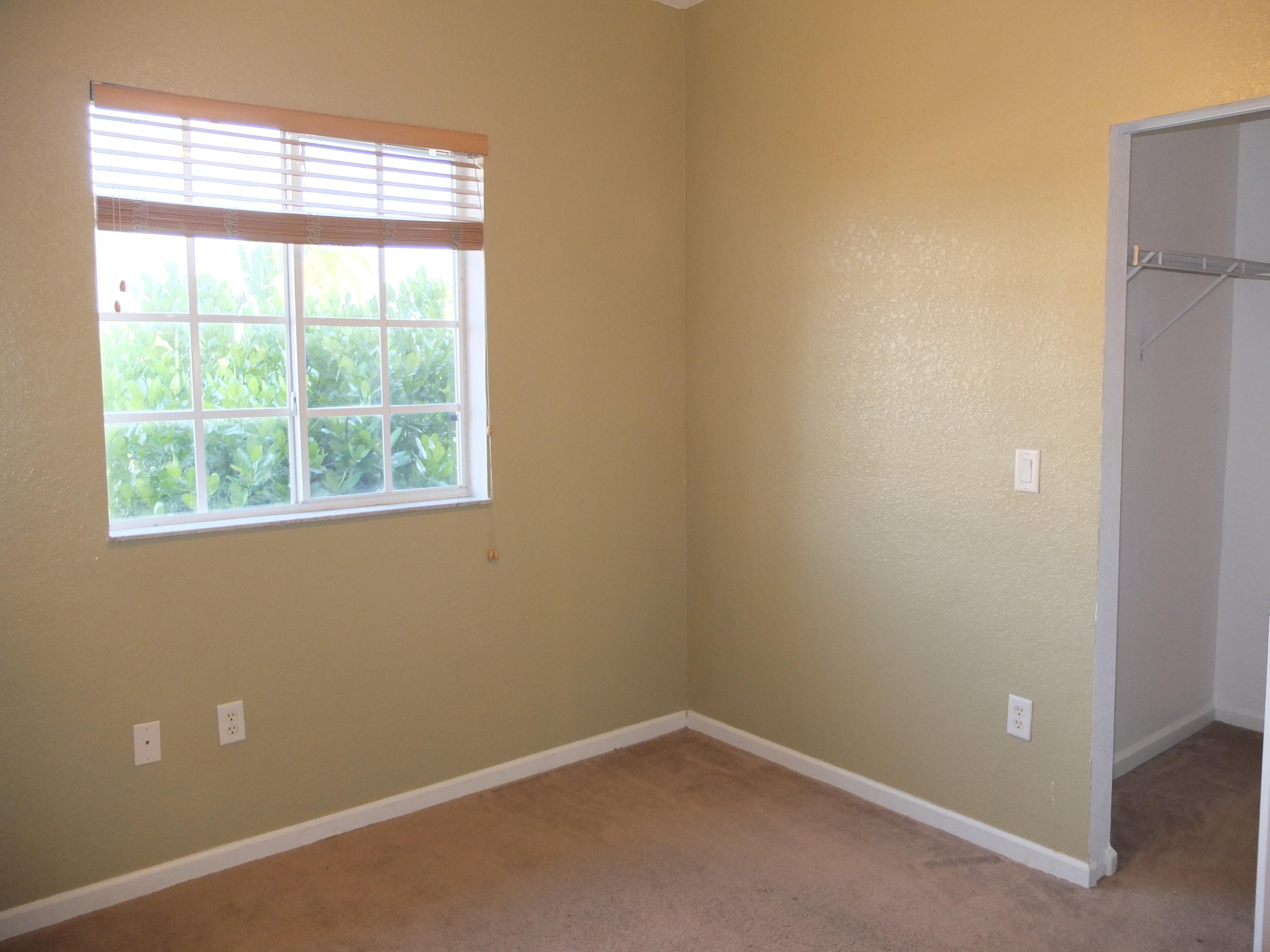 5905 Riverside Avenue Tamarac, FL 33321 - Photo 16 of 20 DSCF1845