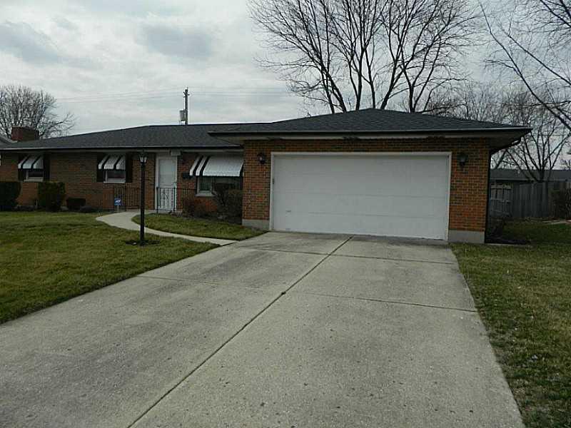 5335 West Ridgewood Road Springfield, OH 45503 - Photo 2 of 25