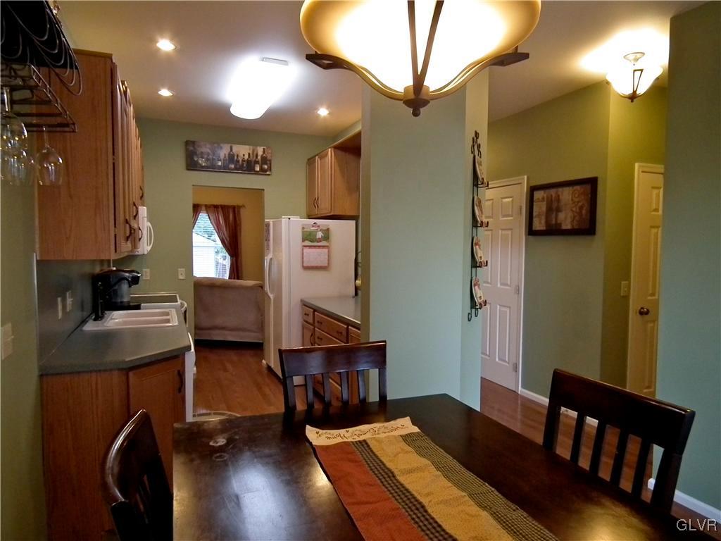 1202 Old Gate Road Northampton, PA 18067 - Photo 3 of 16 Gallery Image 3