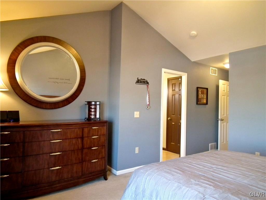 1202 Old Gate Road Northampton, PA 18067 - Photo 8 of 16 Gallery Image 8