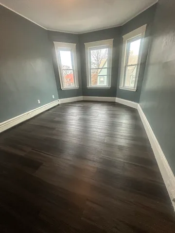 $3,000 | 23 Mt Ida Road, Unit 3, Boston, MA 02122